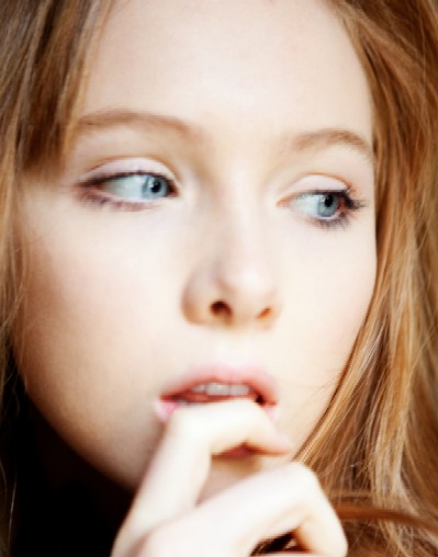 Recently Relate got to interview actress Molly Quinn who plays Alexis