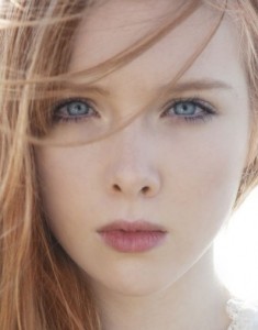 Molly 2 Molly Quinn