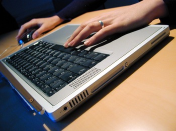 laptoppic Love Life and Facebook, Laptop, relatemag.com