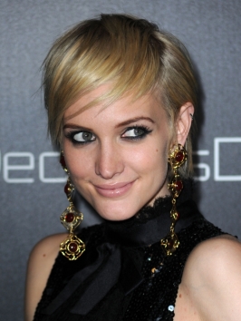 Ashley Simpson, short hair, pixie